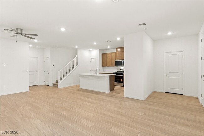 Building Photo - 2764 V. Napoli