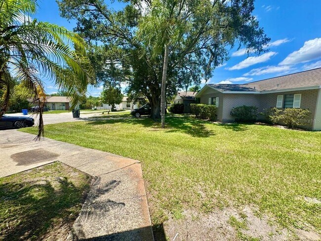 Foto del edificio - 5102 Lawnton Ct