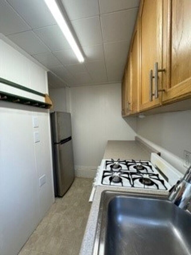 Foto del edificio - 1220 Morro Ave