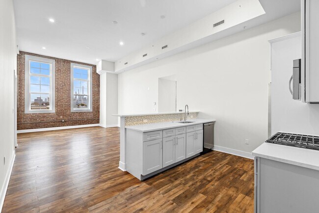 Foto del edificio - 6200 Hudson Ave