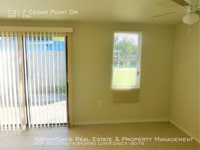 Foto del edificio - 7317 Cedar Point Dr