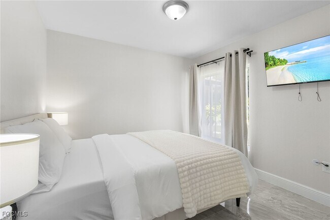 Foto del edificio - 903 Albany Ave