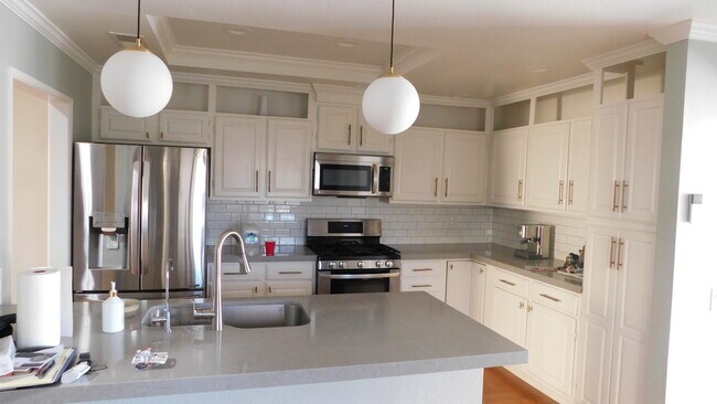 Building Photo - 74193 Santa Rosa Cir