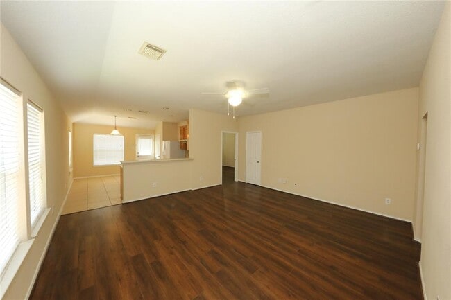 Building Photo - 2919 Autumnbrook Ln