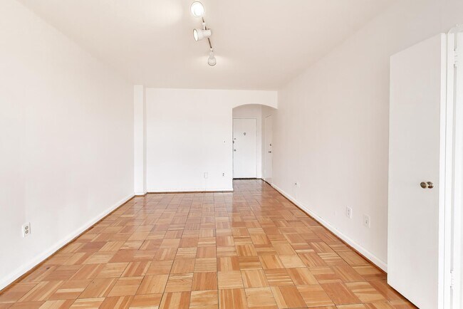 Foto del edificio - 1 Scott Cir NW