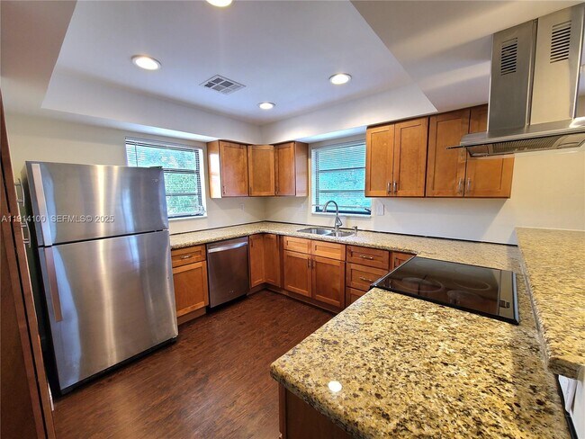 Foto del edificio - 511 SW 15th St