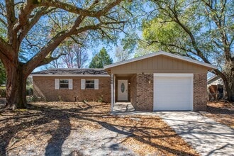 Building Photo - 1060 Stokes St