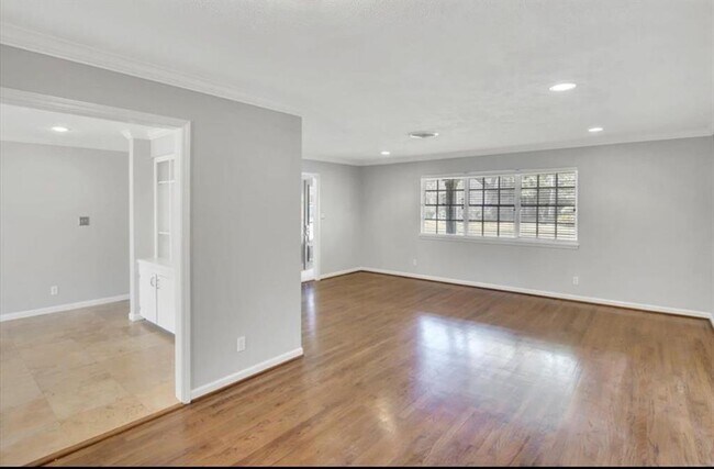 Foto del edificio - 12930 Hansel Ln