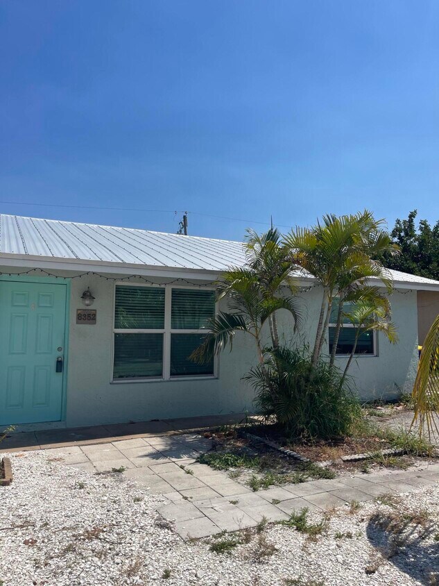 Foto principal - 8352 SE Sunset St