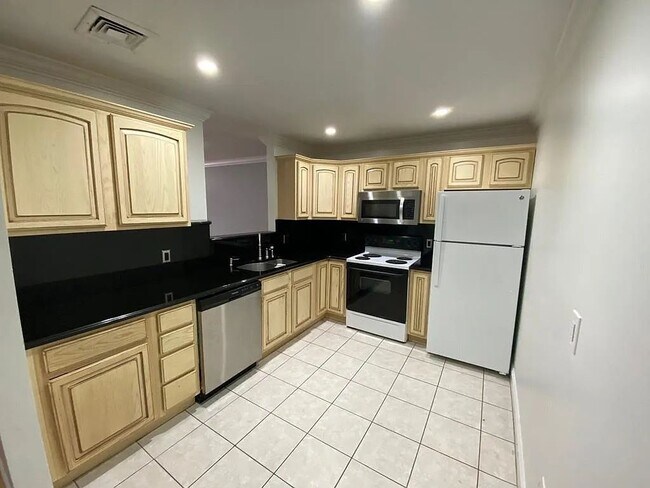 Foto del edificio - 1508 Gorham St
