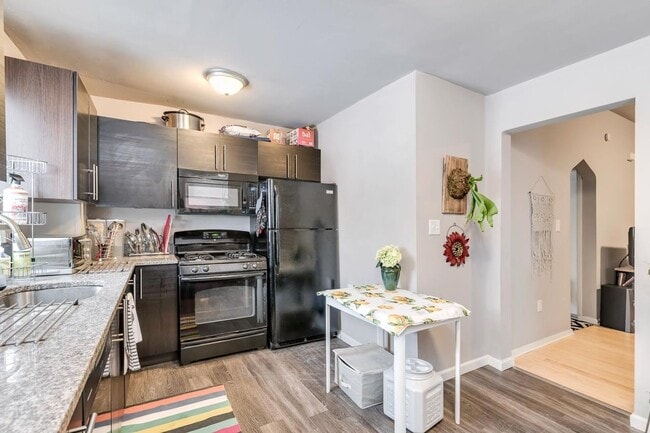 Foto del edificio - 6731 Hamilton Ave