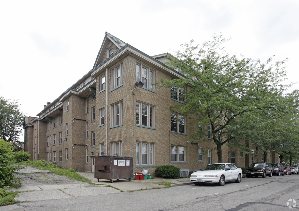 Building Photo - Rose Hill Condominiums