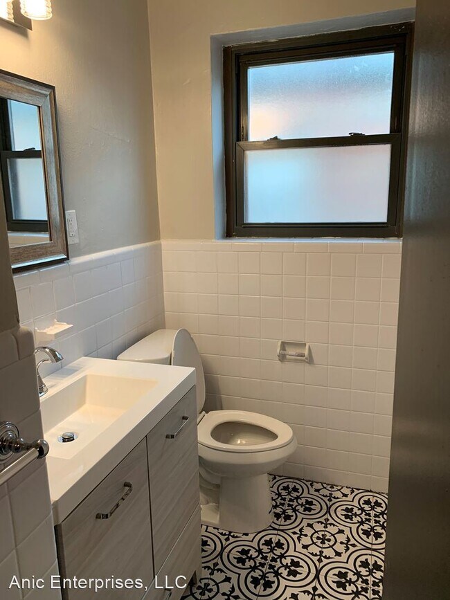 Building Photo - 2 br, 1 bath Apartment - 6212 Nottingham Ave