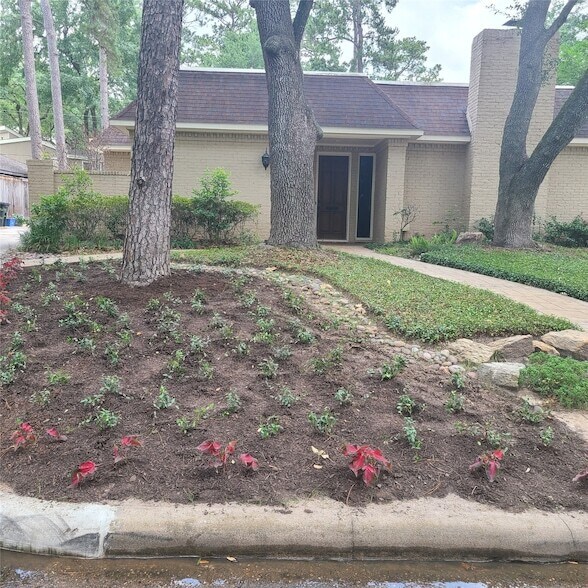 Foto del edificio - 354 Tealwood Dr