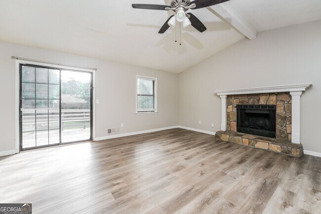 Building Photo - 2678 Porter Dr