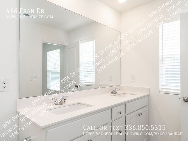 Foto del edificio - 466 Fran Dr