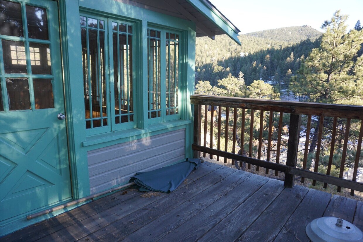 27957 Knowles Rd, Evergreen, CO 80439 Room for Rent in Evergreen, CO