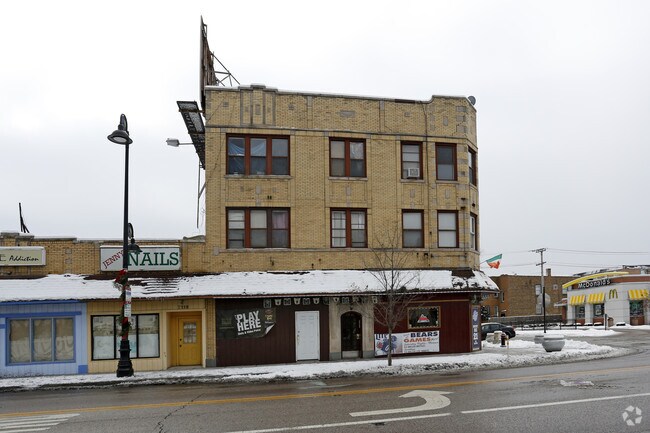 Building Photo - 7123 Roosevelt Rd