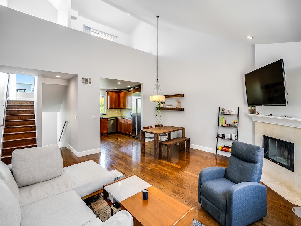 Foto principal - 3971 Moore St