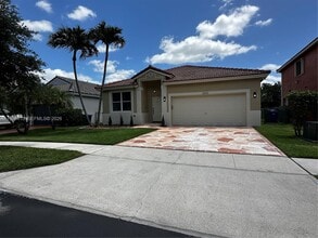 Building Photo - 2243 SW 134th Ave