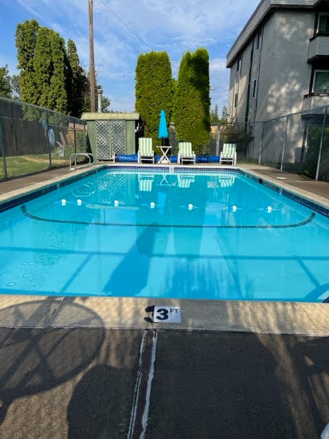 Building Photo - Brentwood Garden Apartments