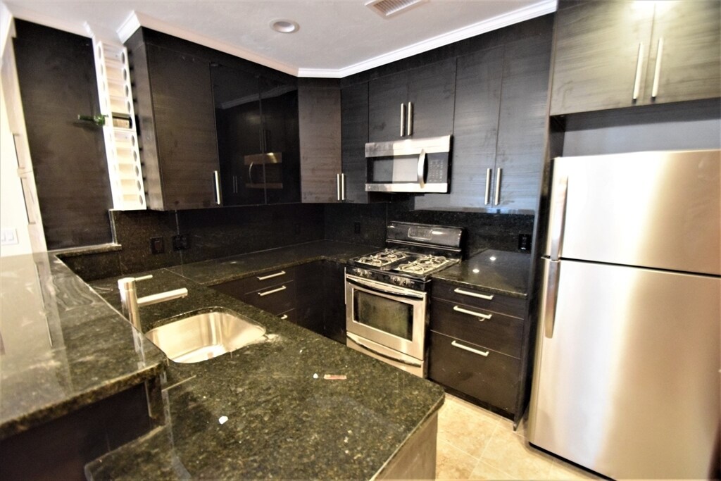 Foto principal - 1614 Beacon St