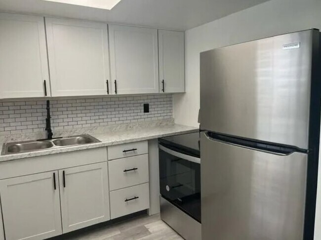 Foto del edificio - 1775 6th Ave SW