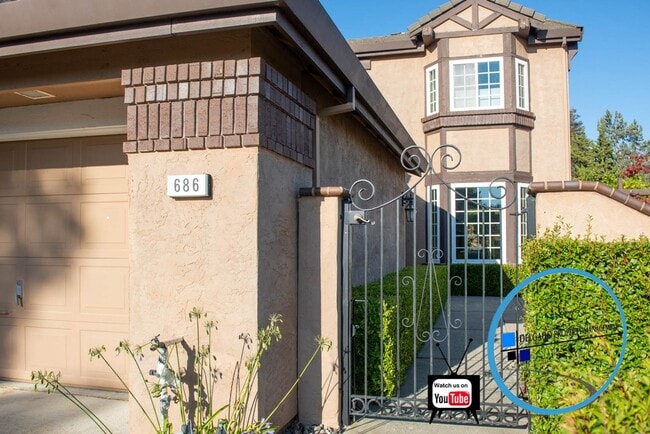 Building Photo - Gorgeous Open Concept Floor Plan Benicia Home