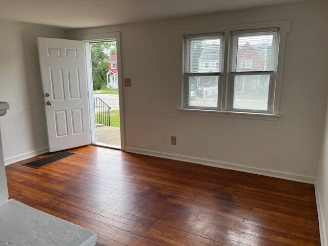 Building Photo - 1144 Shadycrest Dr
