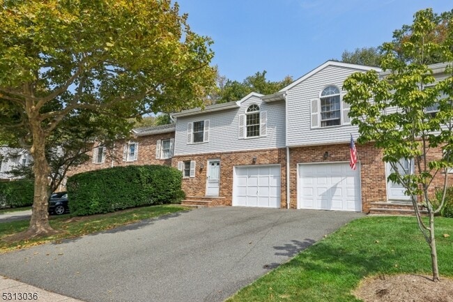 Building Photo - 3 Jaime Ct