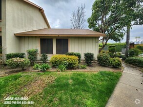 Building Photo - 1355 N San Diego Ave