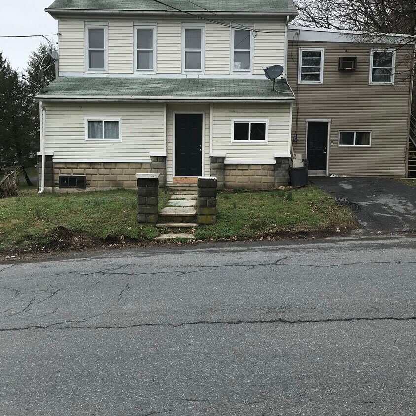 1703 Frush Valley Rd Unit 2ndfloor, Temple, PA 19560 Apartments in