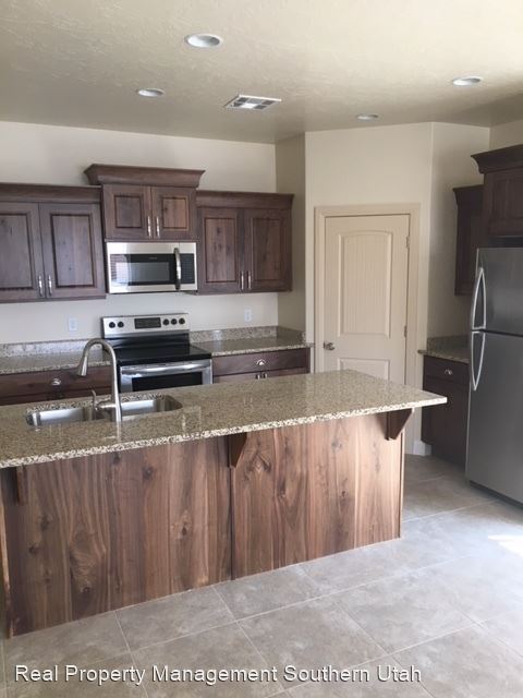 Foto del edificio - 3 br, 2 bath House - 3444 W 150 N