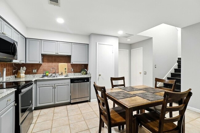 Photo - 1532 Prairie Grove Dr Apartment