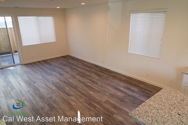 Building Photo - 4 br, 3 bath House - 1255 Qualteri Way