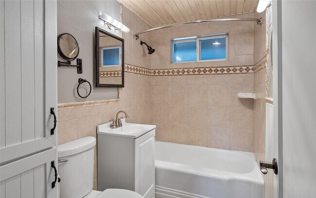 Foto del edificio - 707 Whitman St
