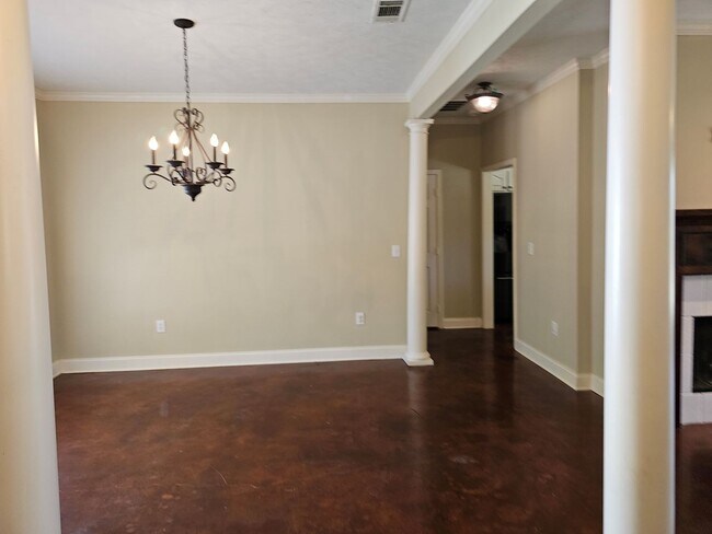 Foto del edificio - 132 Middlefield Dr