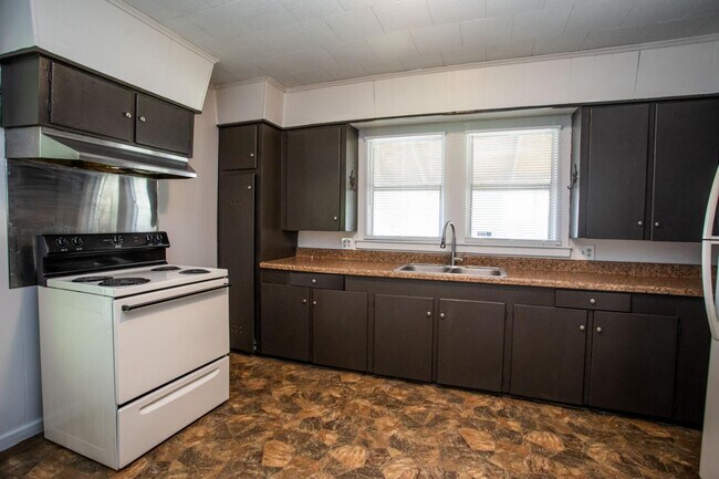 Foto del edificio - 106 Doc Duhon St