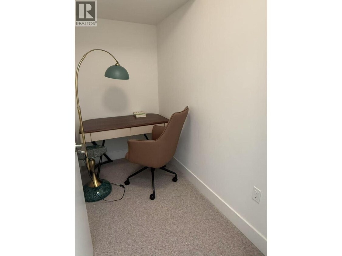 Photo du bâtiment - 975 W 52nd Ave