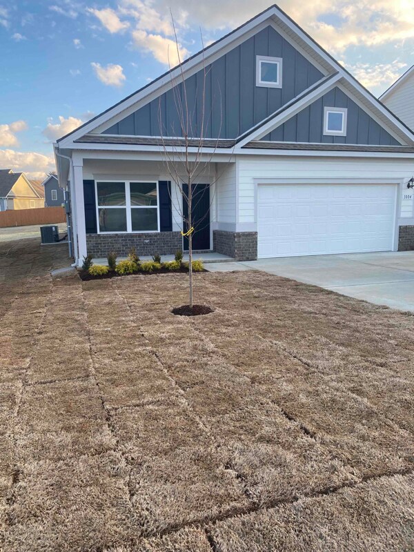 1004 Village Ct, Burns, TN 37029 House Rental in Burns, TN