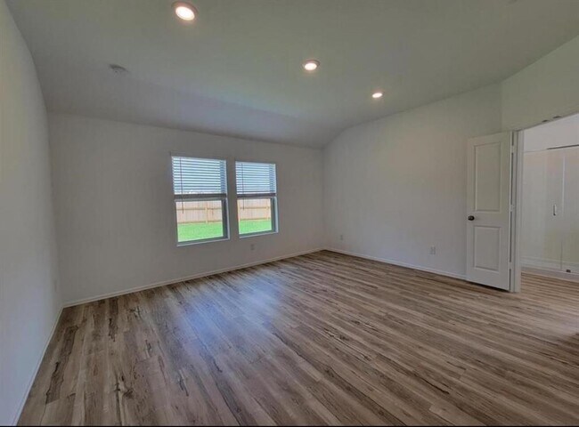 Foto del edificio - 31719 Splitting Willow Ln