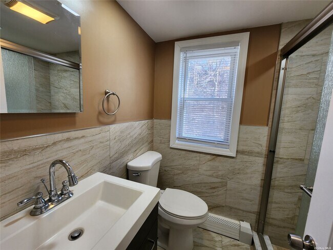 Foto del edificio - 24 Waterside Rd