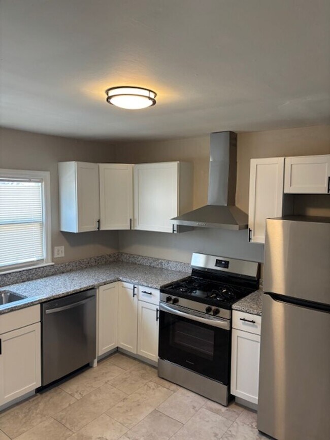 Foto del edificio - 3 Bedroom, 1 Bathroom in Kansas City