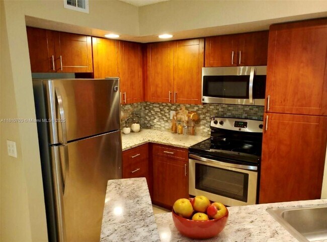 Foto del edificio - 595 Vista Isles Dr