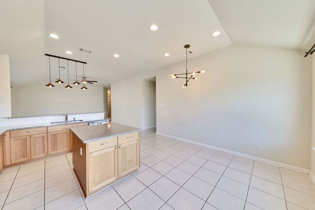Foto del edificio - Amazing 4 bed, 2 bath home in North East Austin!