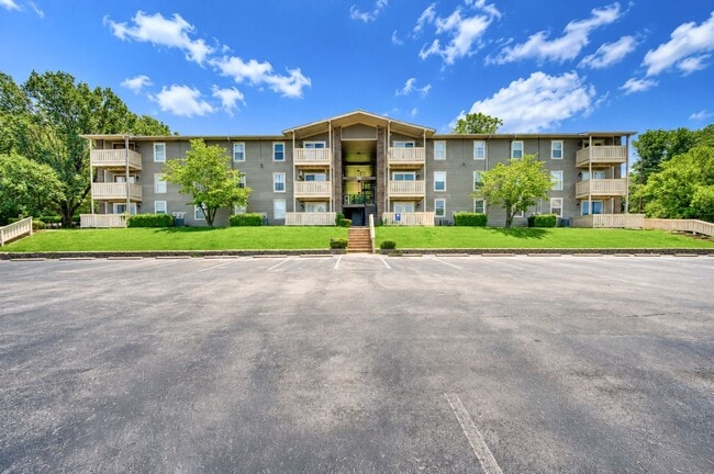 Photo - 709 Ashlawn Pl (Nashville, TN) Apartment