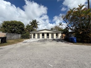 Building Photo - 953 SW 16th St