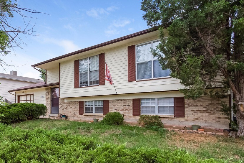 Foto principal - 1705 S Telluride St