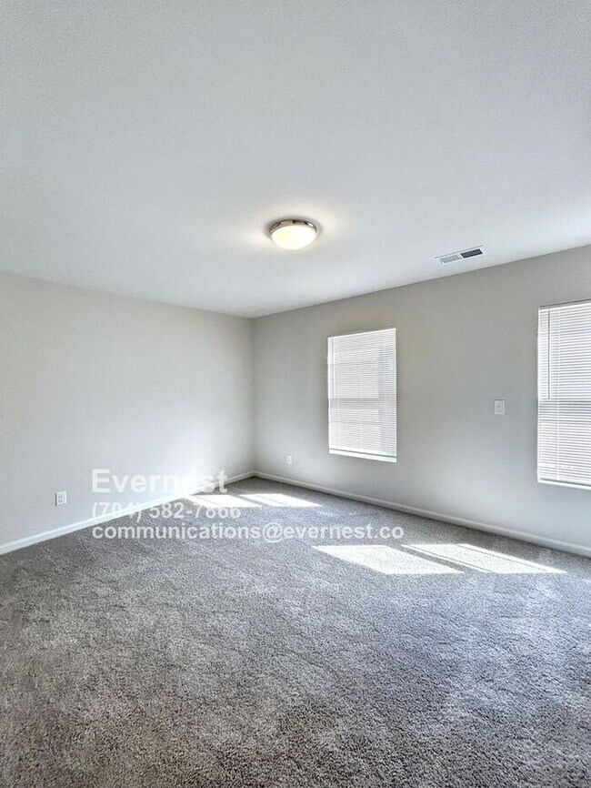 Foto del edificio - 356 Freedom St SW
