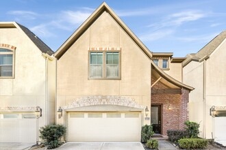 Building Photo - 5749 Larkin St